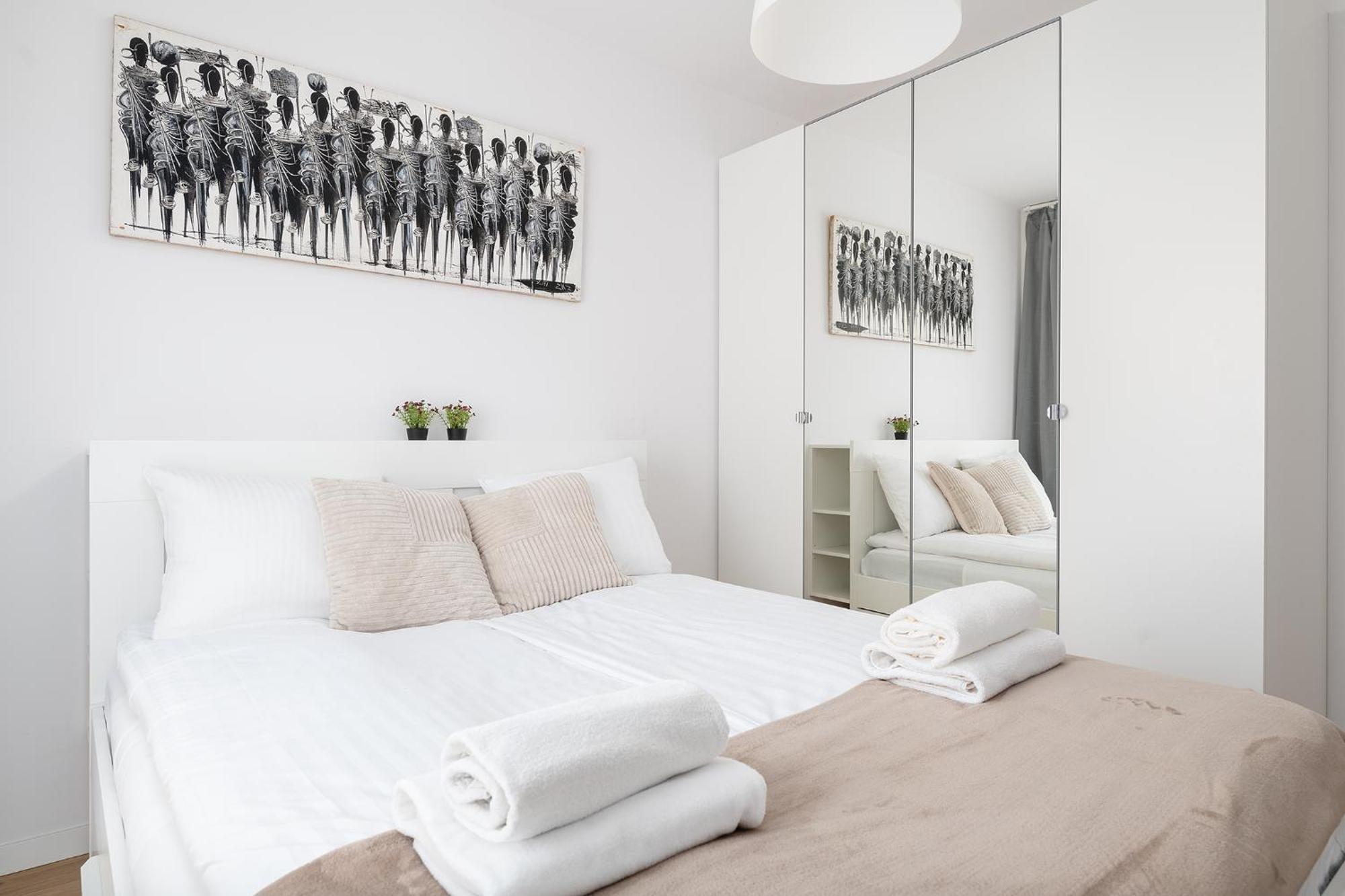 Rentplanet - Apartament Sierakowskiego Varşovia Exterior foto
